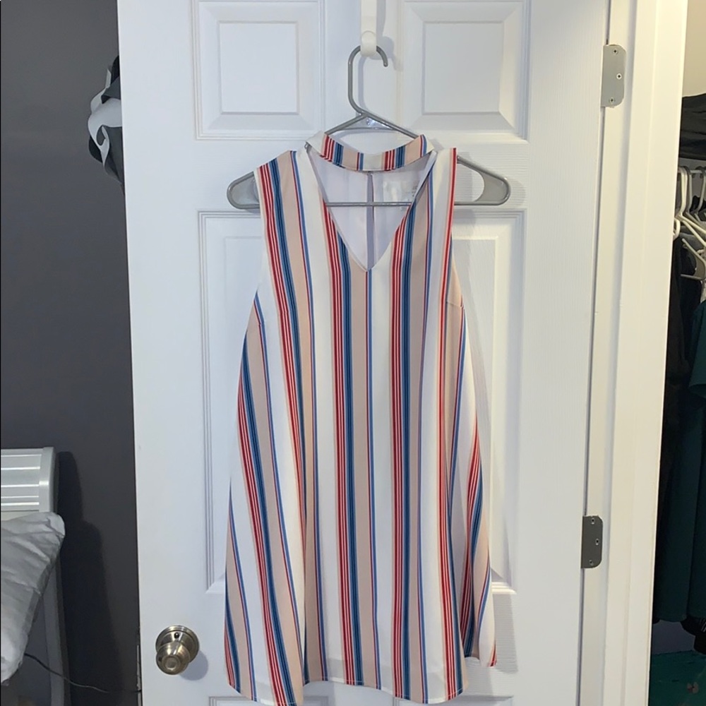 Flowy multicolored dress!!